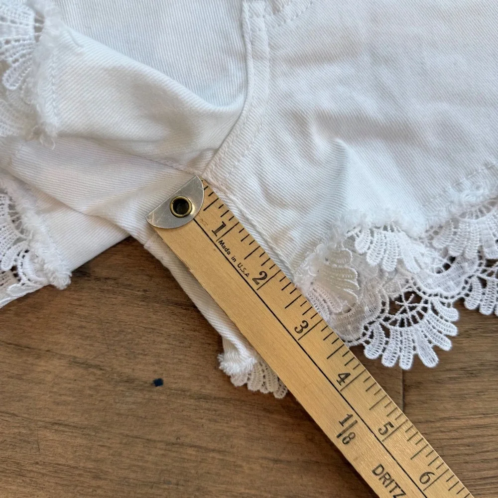 Madden NYC Womens High Rise Crochet Lace Hem Denim Shorts White Distressed Small - Picture 8 of 8